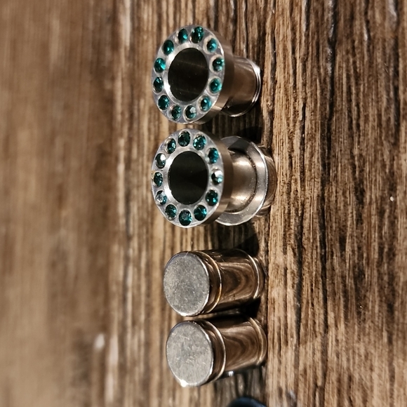 Metal 0g Plugs - Picture 3 of 6